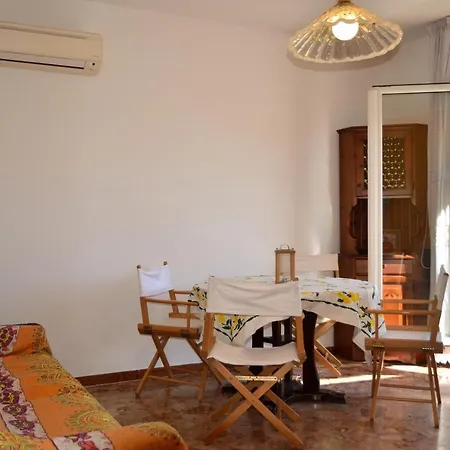 Rismondo Terrace *
