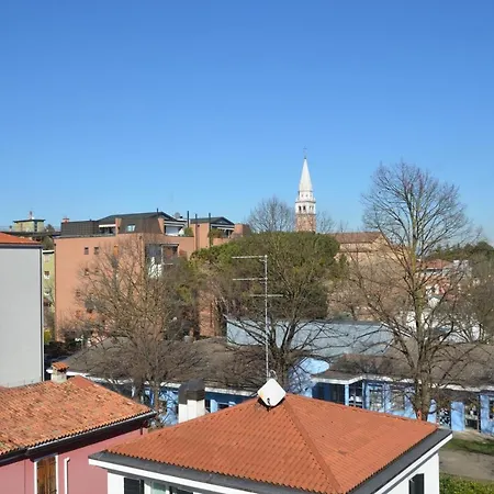 Rismondo Terrace *