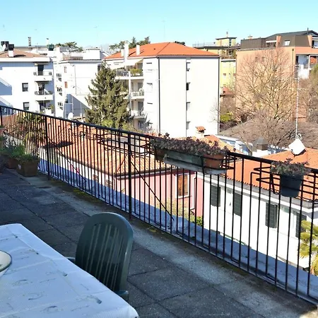 Rismondo Terrace *